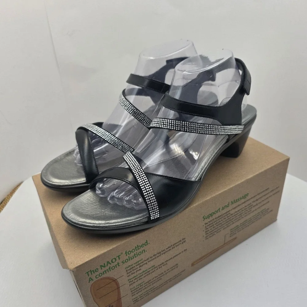 Naot Innovate Rhinestone Strappy Sandals Black Leather EU 42 US 11 Comfort